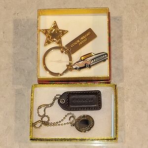 COACH HANDBAG CHARM & HANG TAG & KEYCHAIN BUNDLE 2 COACH CHARMS 1COACH HANG TAG